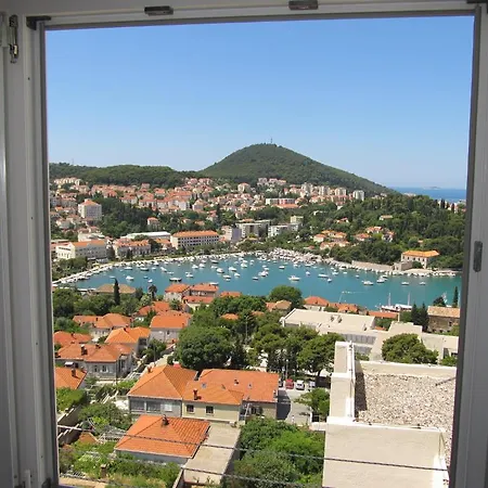 Sinistaj Gostinjska kuća