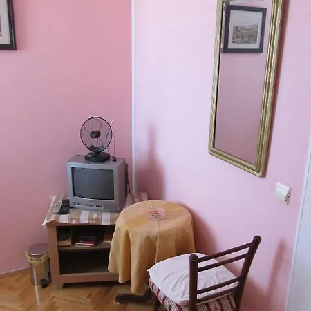Pensionat Sinistaj 2*